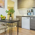 Ibis Styles Centre Comedie מלון 3*