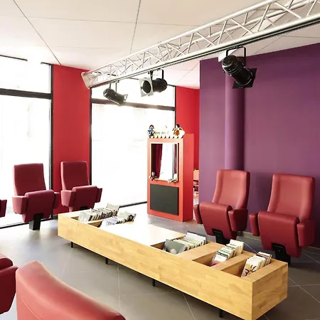 Ibis Styles Centre Comedie 3*