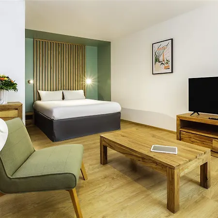 Ibis Styles Centre Comedie 호텔 3*