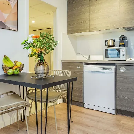 Ibis Styles Centre Comedie Hotel 3*