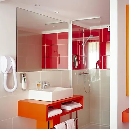 Otel Ibis Styles Centre Comedie 3*