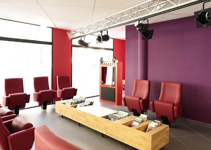 Ibis Styles Centre Comedie 3*