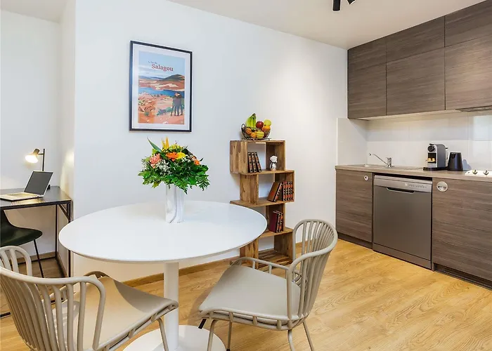 Hotel Ibis Styles Centre Comedie 3*