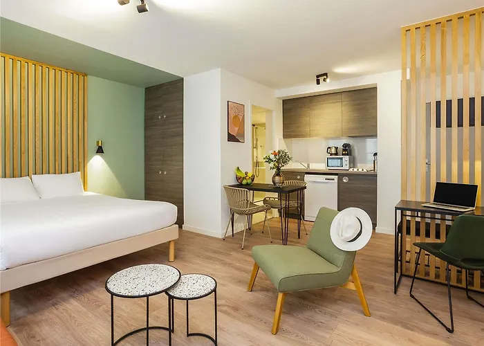 Ibis Styles Centre Comedie Hotel