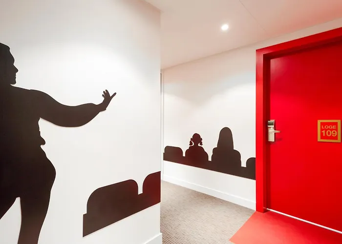 Ibis Styles Centre Comedie Hotel 3*